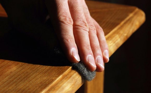 Paint on waterproofing membrane